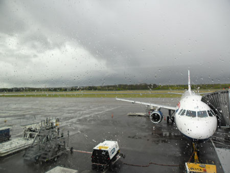 het regent en hagelt