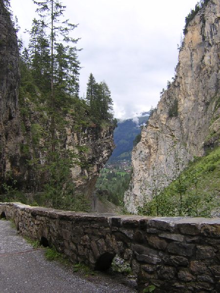 Gasternstraatje door de Chlus