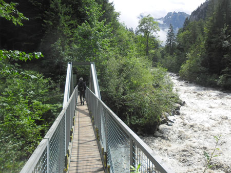 bruggetje naar de Blausee