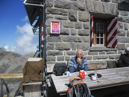 pauze bij de Bluemlisalphutte