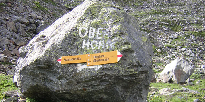 afslag naar de Schmadrihutte