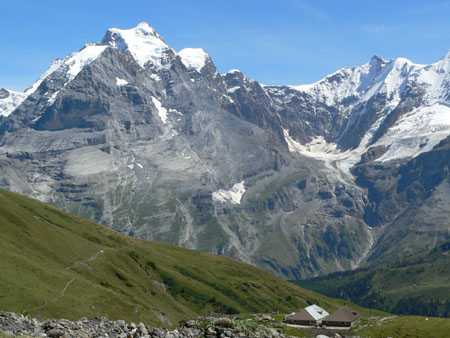 Poganggen in de verte