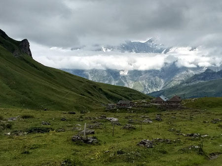 nog een eind naar Poganggen