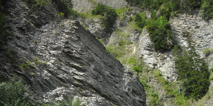 rotswand bij Eggmatten