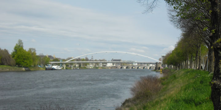 de Maas bij Maastricht