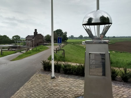 Airborne-monument