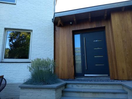 de deur achter ons dicht