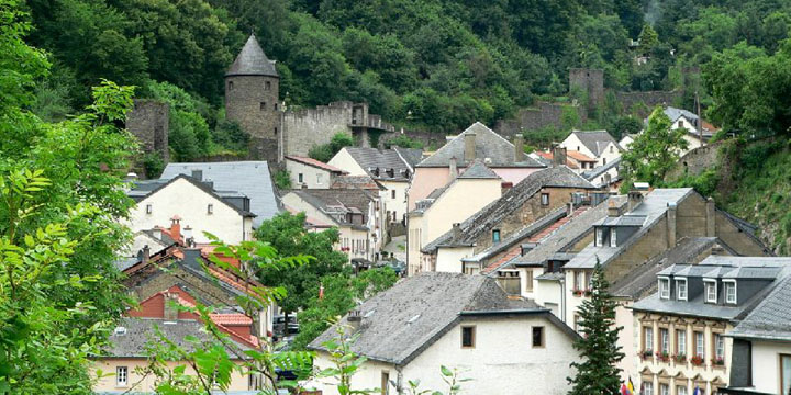 de middeleeuwse stadsmuren