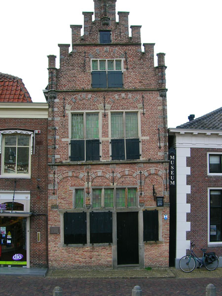 hier drijft een kelder!